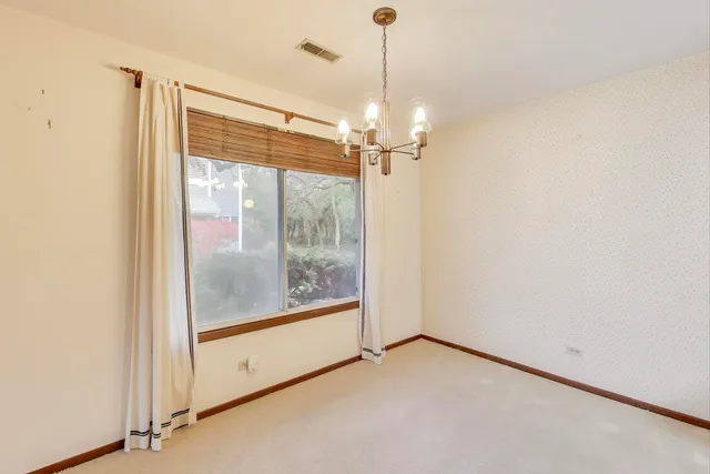 $259,000 | 1316 Barclay Lane, Deerfield, IL 60015