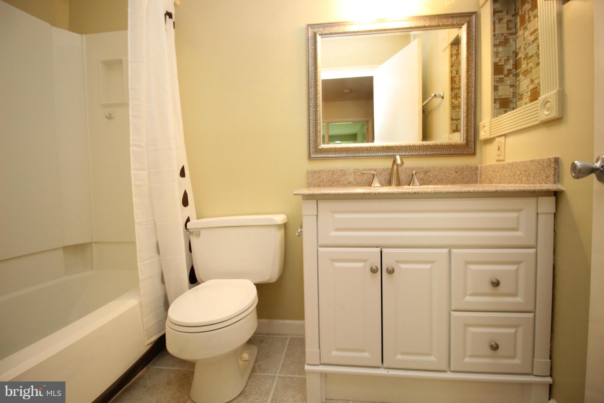 11616 Newbridge Court Reston, VA 20191 - Photo 23 of 30 Bath