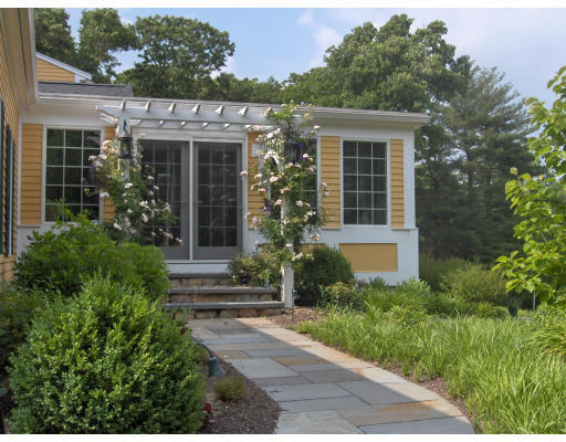 61 Tupelo Road Marshfield, MA 02050 - Photo 2 of 12 Gallery Image 2