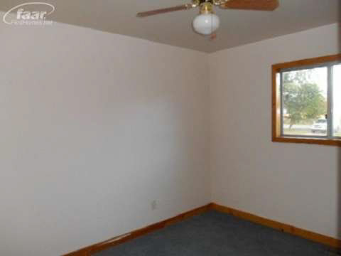 13401 North Bray Road Clio, MI 48420 - Photo 11 of 23 20375621-10.JPG