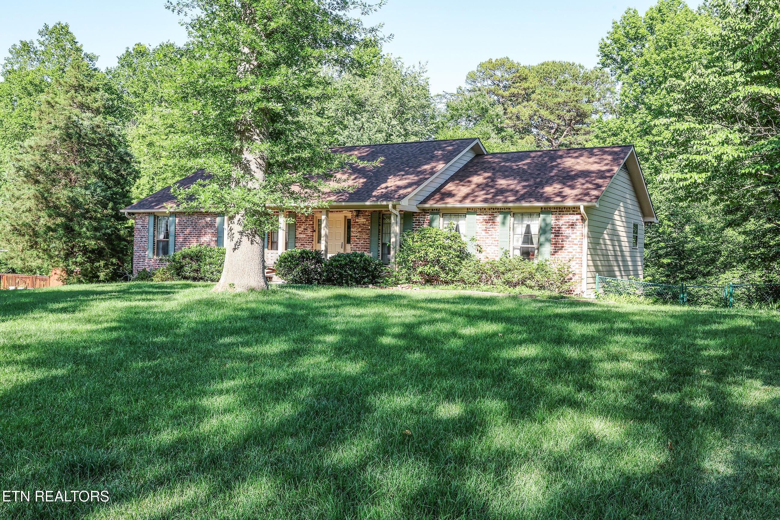 105 Claymore Lane Oak Ridge, TN 37830 - Photo 2 of 55 street 3
