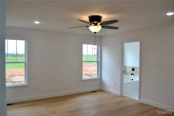 $430,000 | 824 Barclay Drive, Farmington, MO 63640