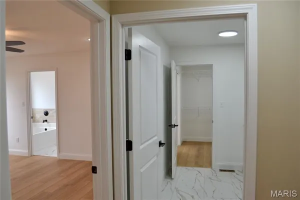 $430,000 | 824 Barclay Drive, Farmington, MO 63640