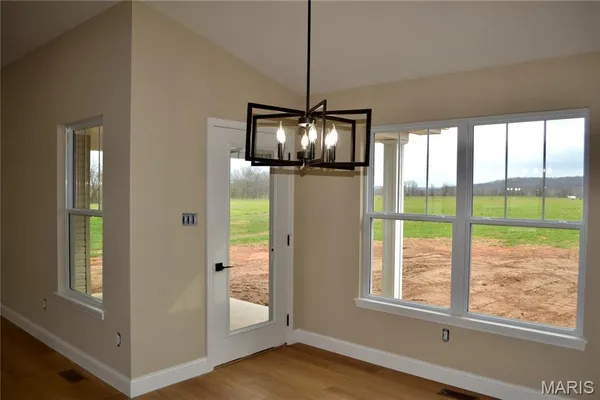 $430,000 | 824 Barclay Drive, Farmington, MO 63640