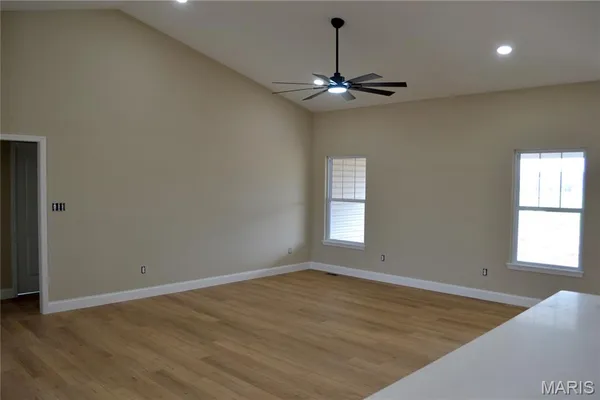 $430,000 | 824 Barclay Drive, Farmington, MO 63640