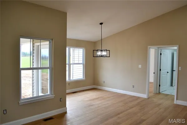 $430,000 | 824 Barclay Drive, Farmington, MO 63640