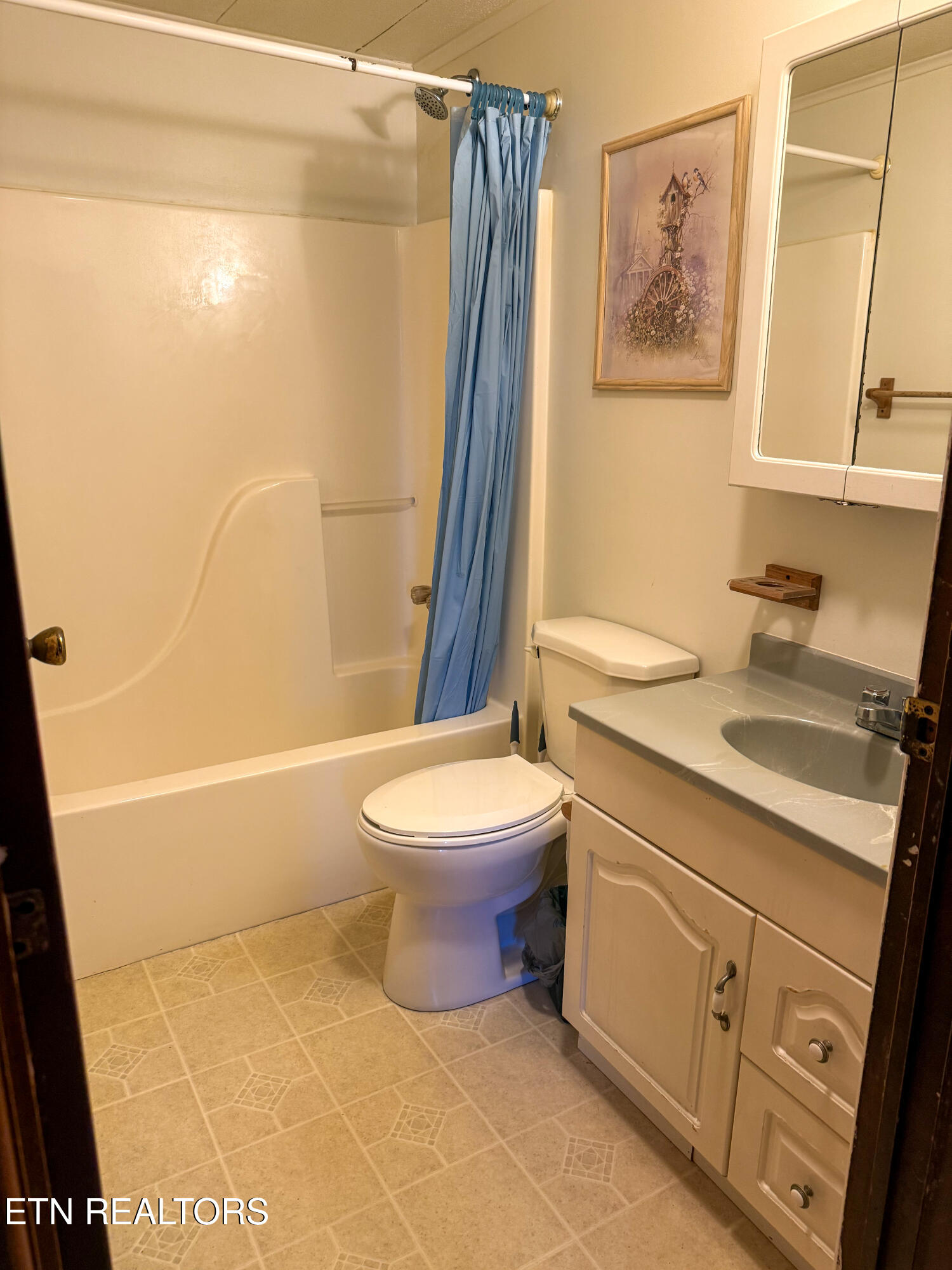 960 Walker Road Sharps Chapel, TN 37866 - Photo 8 of 25 Full Bathroom