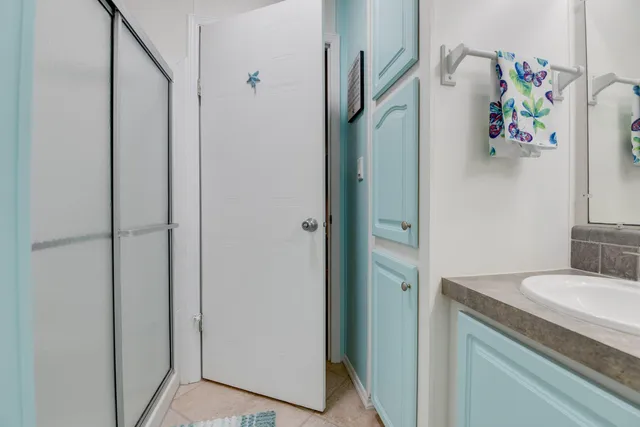 $410,000 | 701 Spanish Main Drive, Unit 635, Cudjoe, FL 33042