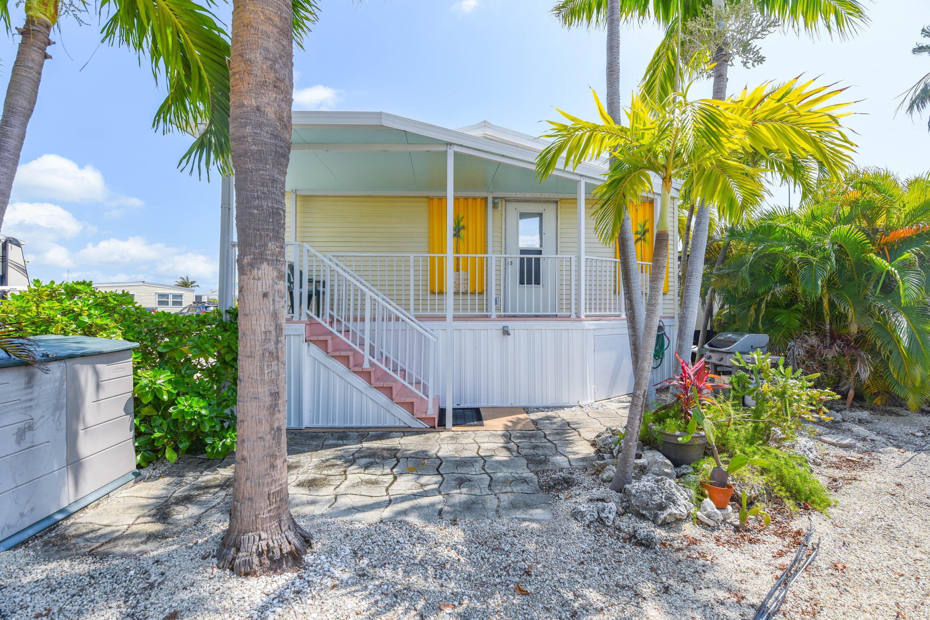 701 Spanish Main Drive, Unit 635 Cudjoe, FL 33042 - Photo 17 of 52 Back Yard