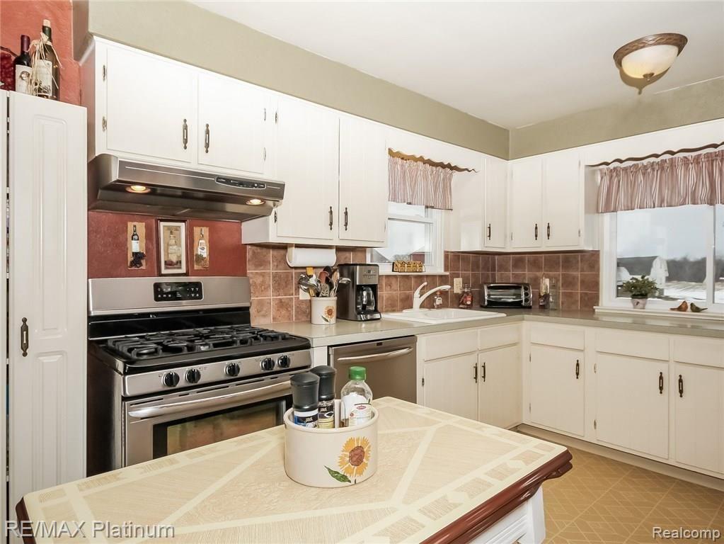 550 Dieterle Road Fowlerville, MI 48836 - Photo 13 of 66