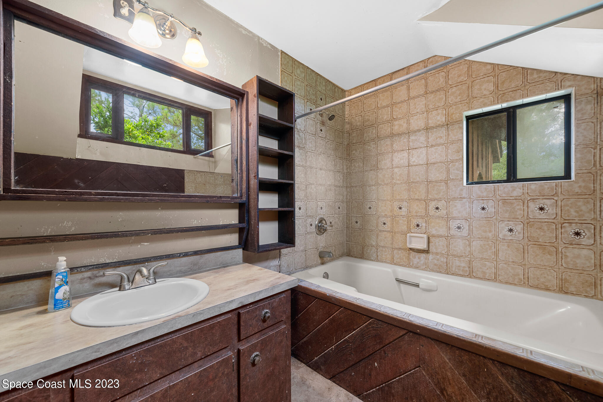 1532 Masters Road Northwest Palm Bay, FL 32907 - Photo 23 of 32 21-untitled-6