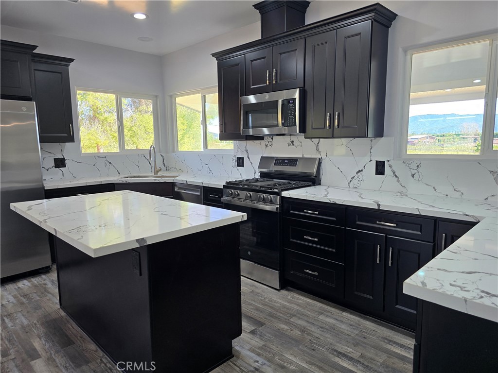 40025 Berenda Road Temecula, CA 92591 - Photo 19 of 38