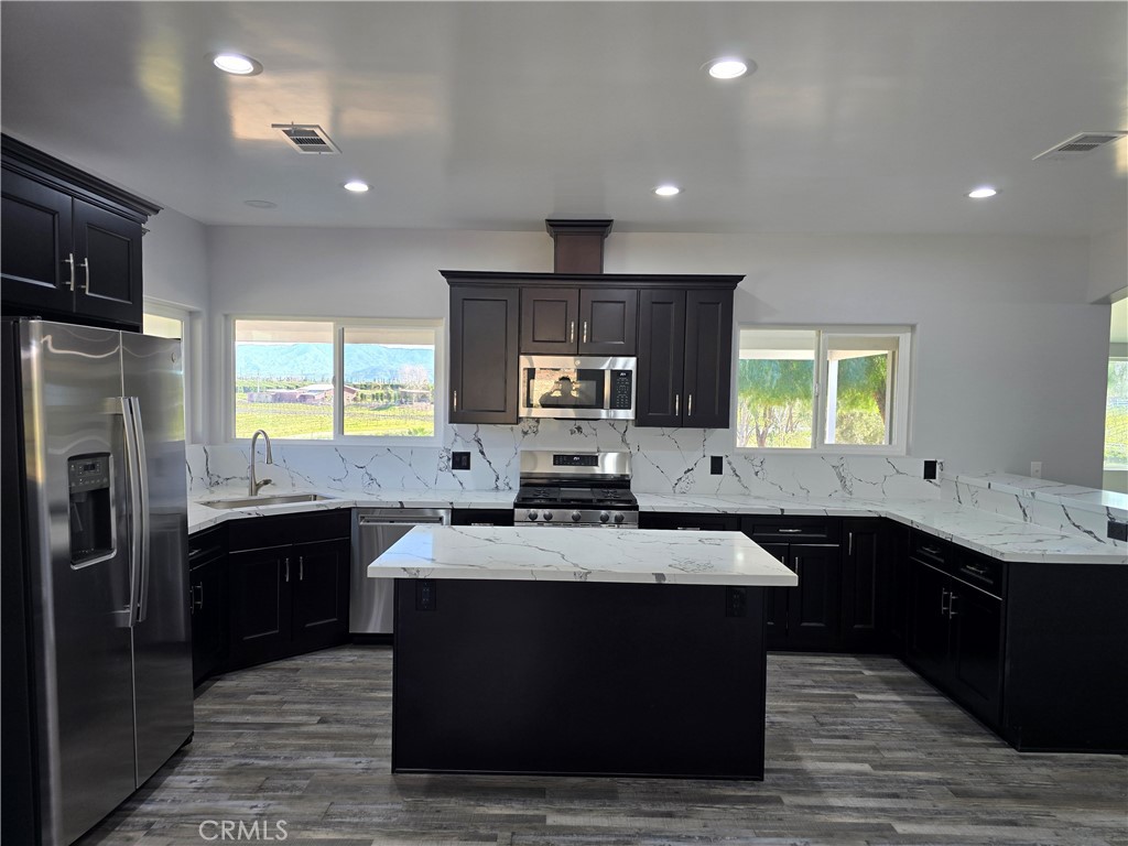 40025 Berenda Road Temecula, CA 92591 - Photo 20 of 38