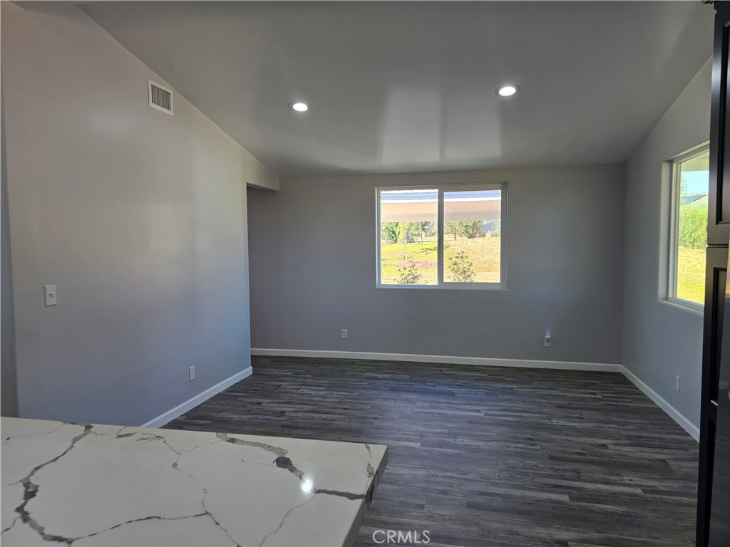 40025 Berenda Road Temecula, CA 92591 - Photo 22 of 38 Dining Room off Kitchen