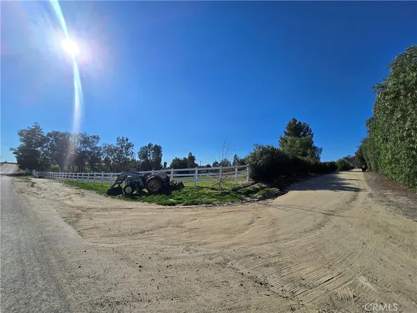 $3,995 | 40025 Berenda Road, Temecula, CA 92591