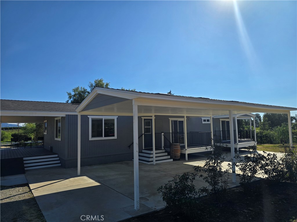 40025 Berenda Road Temecula, CA 92591 - Photo 6 of 38 Covered, Lighted Carport