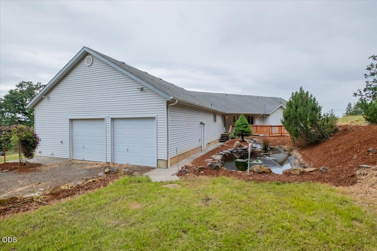 38289 South Ruby Loop Scio, OR 97374 - Photo 15 of 52