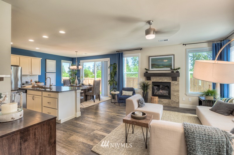 308 202nd Street Southeast, Unit 4 Bothell, WA 98012 - Photo 7 of 10