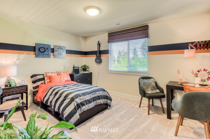 308 202nd Street Southeast, Unit 4 Bothell, WA 98012 - Photo 9 of 10