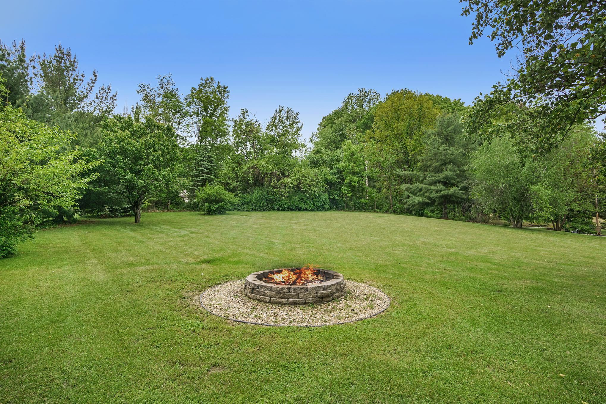 25969 Brick Road South Bend, IN 46628 - Photo 31 of 32 Gallery Image 31
