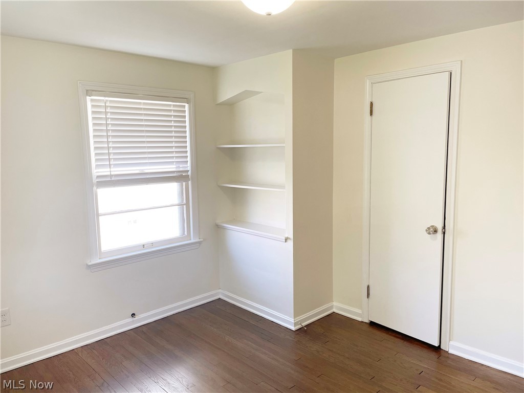 2346 Charney Road Cleveland, OH 44118 - Photo 16 of 28 Bedroom 3