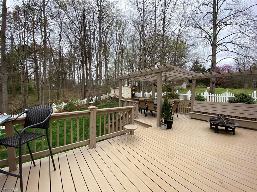 7903 Cress Court Oak Ridge, NC 27310 - Photo 4 of 28