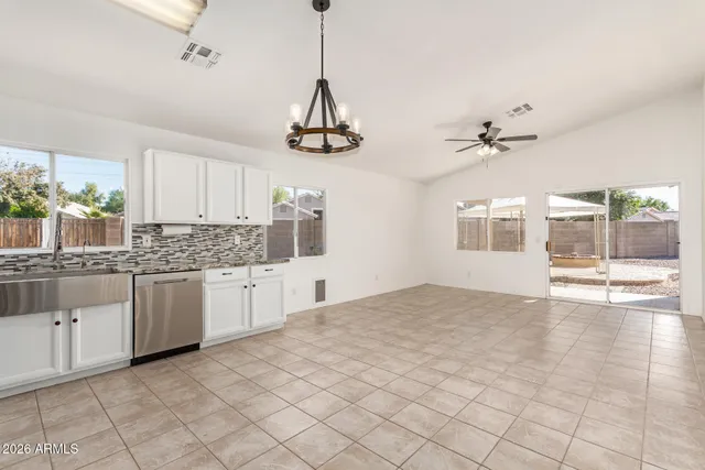 $2,300 | 3517 West Sands Drive, Glendale, AZ 85310