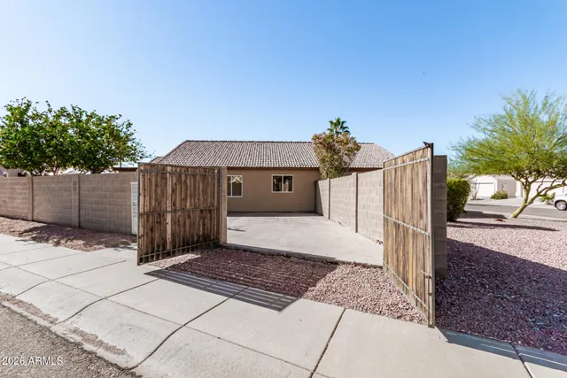 $2,300 | 3517 West Sands Drive, Glendale, AZ 85310