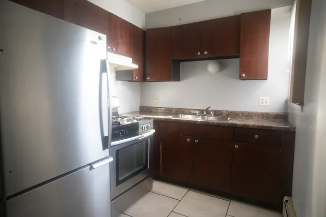 $460,000 | 2052 135th Place, Blue Island, IL 60406