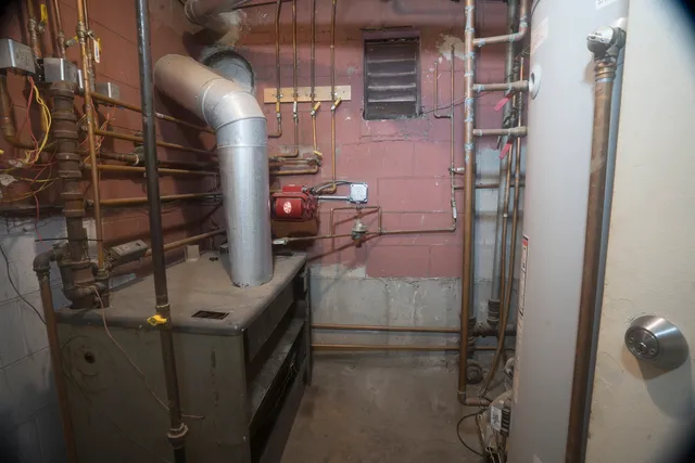 $460,000 | 2052 135th Place, Blue Island, IL 60406