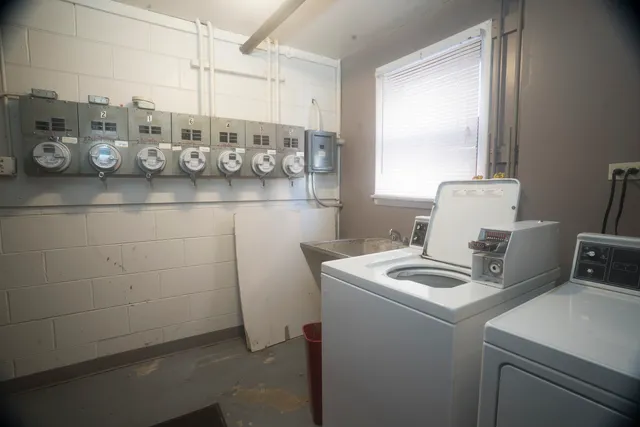 $460,000 | 2052 135th Place, Blue Island, IL 60406