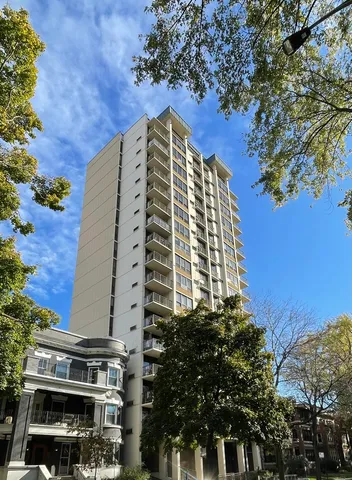 $425,000 | 5471 South Hyde Park Boulevard, Unit 16AB, Chicago, IL 60615