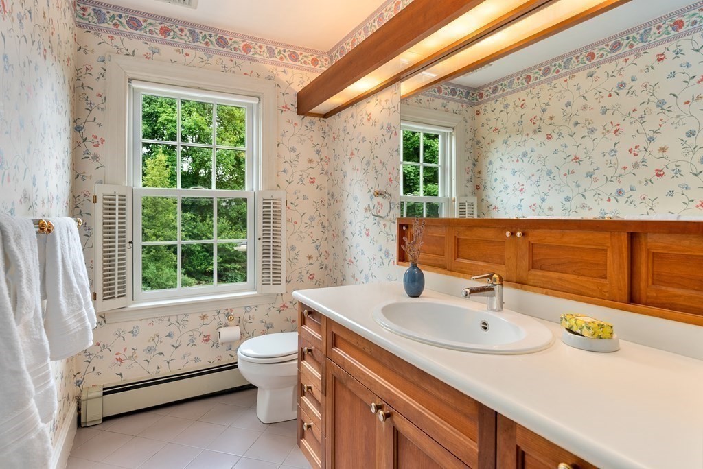 29 Bow Road Belmont, MA 02478 - Photo 19 of 30