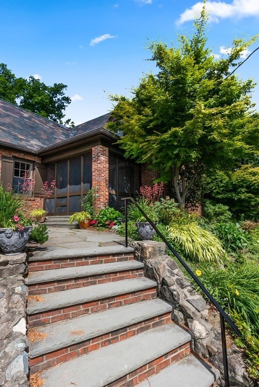 29 Bow Road Belmont, MA 02478 - Photo 2 of 30