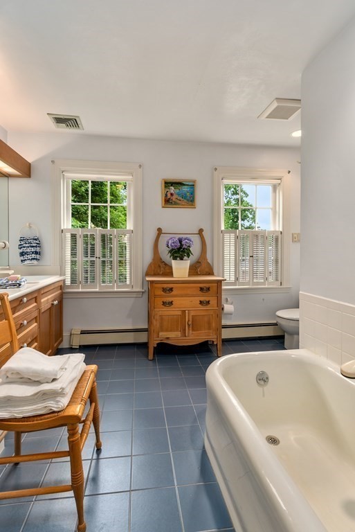 29 Bow Road Belmont, MA 02478 - Photo 21 of 30