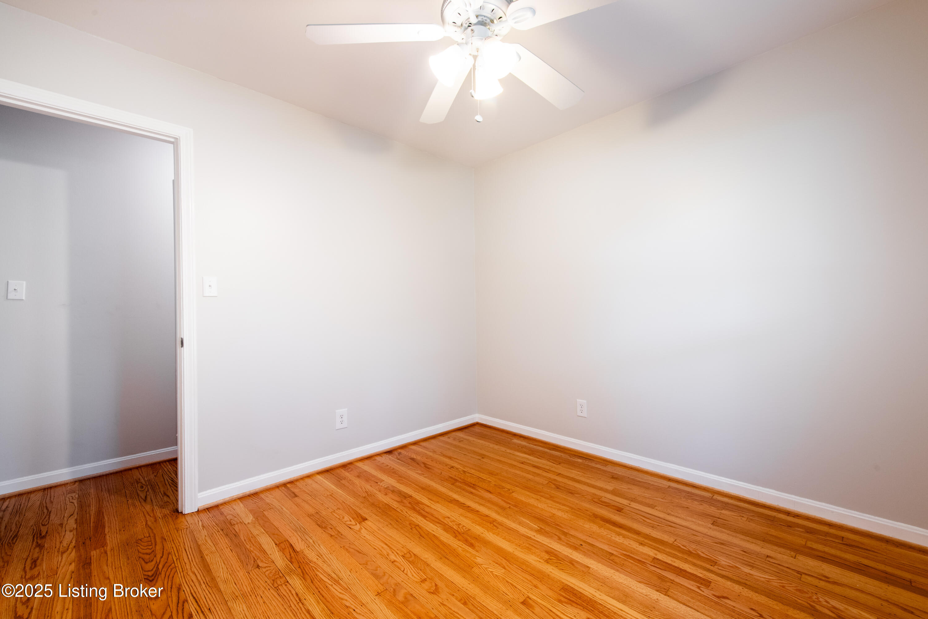 6414 Ridge Cliff Road Louisville, KY 40228 - Photo 26 of 50 5439