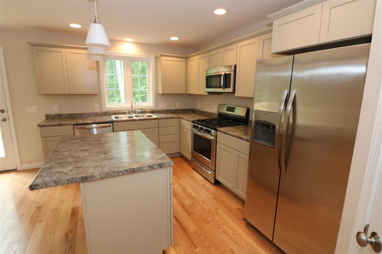 5 French Road, Unit 105 Epping, NH 03042 - Photo 8 of 35