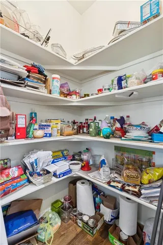 $364,900 | 610 East Porter Ridge Court, Kearney, MO 64060