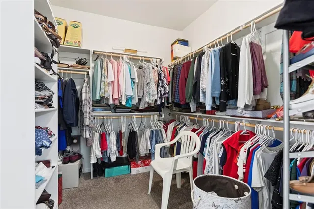 $364,900 | 610 East Porter Ridge Court, Kearney, MO 64060