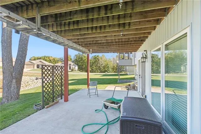 $364,900 | 610 East Porter Ridge Court, Kearney, MO 64060