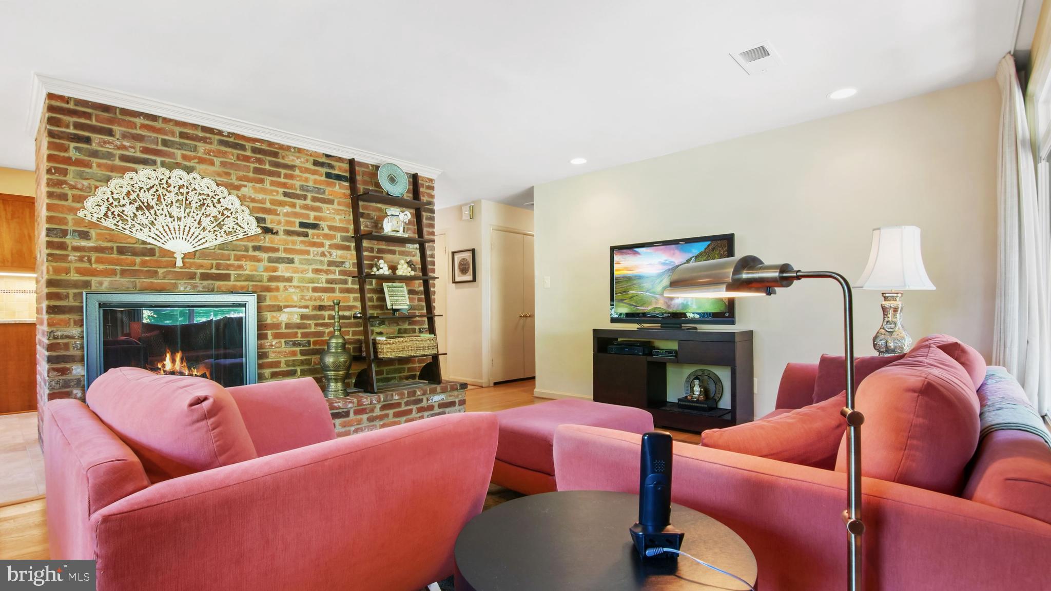 10120 Cornwall Road Fairfax, VA 22030 - Photo 14 of 62 Gallery Image 14