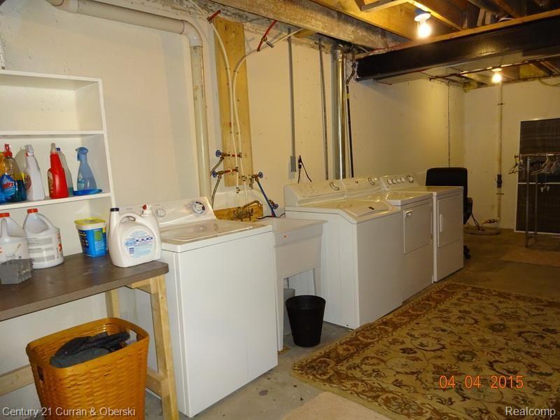 41568 Glade Road Canton, MI 48187 - Photo 34 of 42