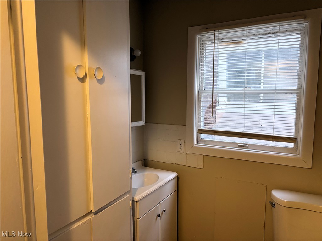 567 Garry Road Akron, OH 44305 - Photo 15 of 20 Bathroom featuring vanity and toilet