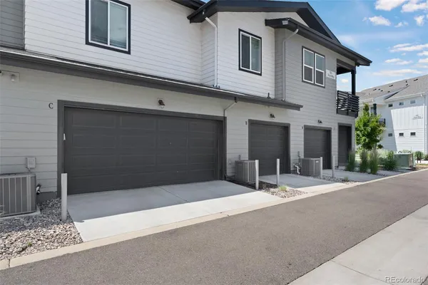 a house view with a outdoor space