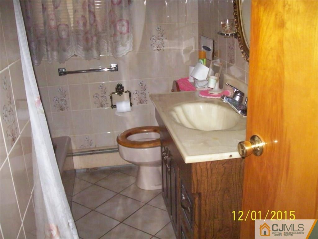 1476 Omaha Road North Brunswick, NJ 08902 - Photo 5 of 8 Gallery Image 5