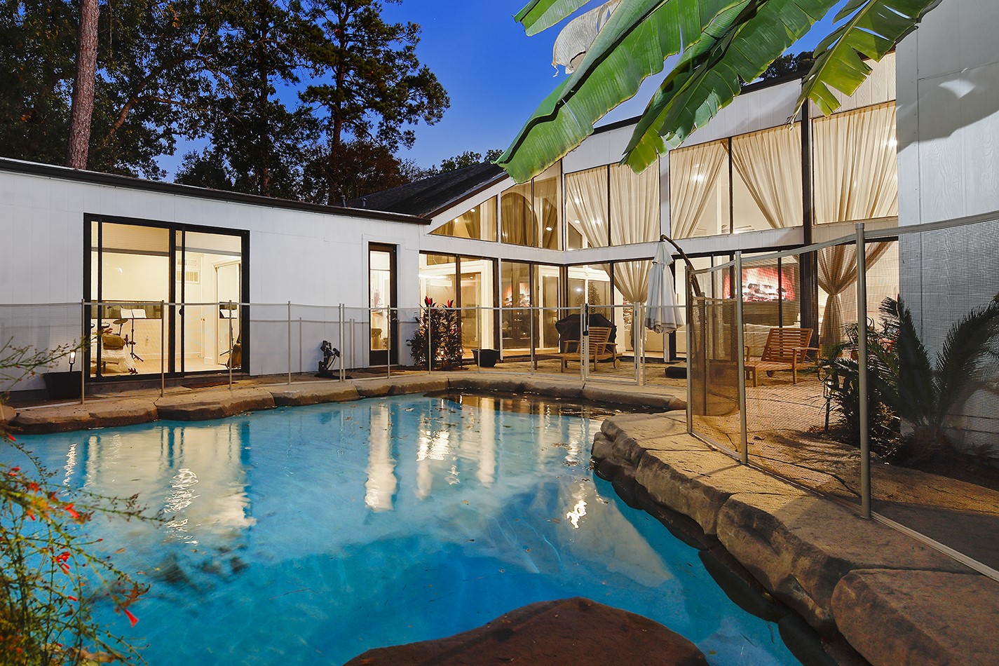 10 West Shady Lane Houston, TX 77063 - Photo 43 of 49 swimming pool view with seating space