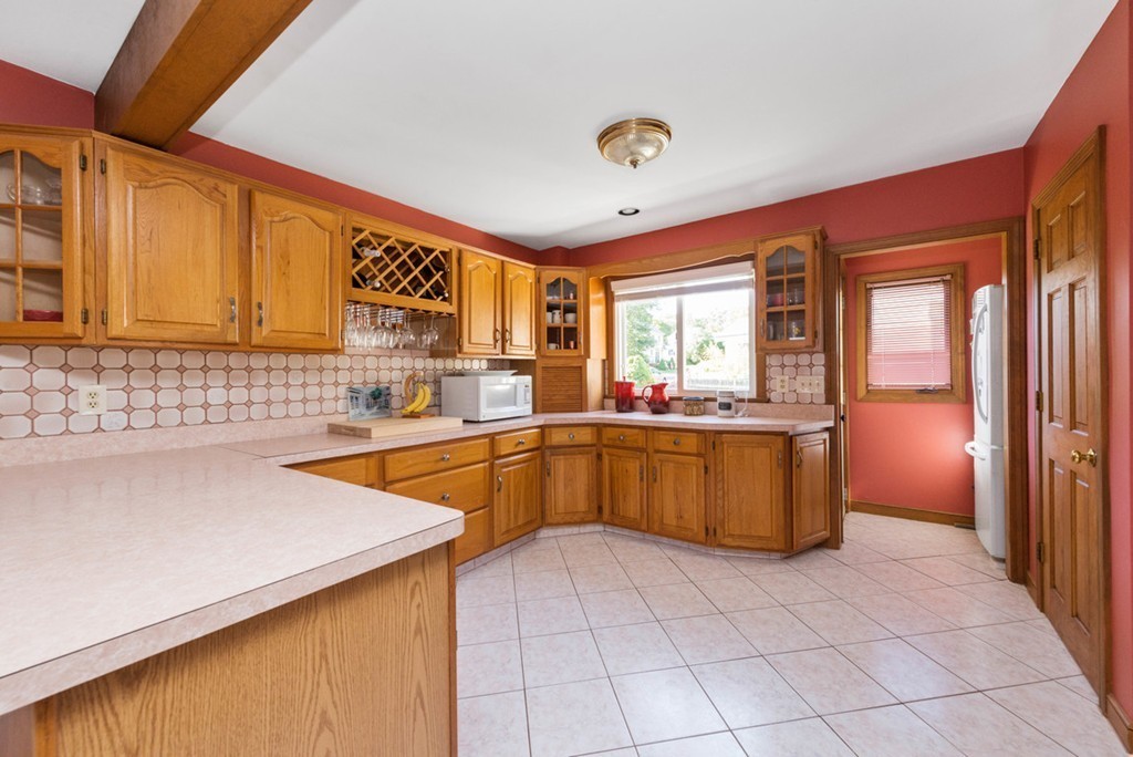 31 Burroughs Road Braintree, MA 02184 - Photo 7 of 19 Gallery Image 7