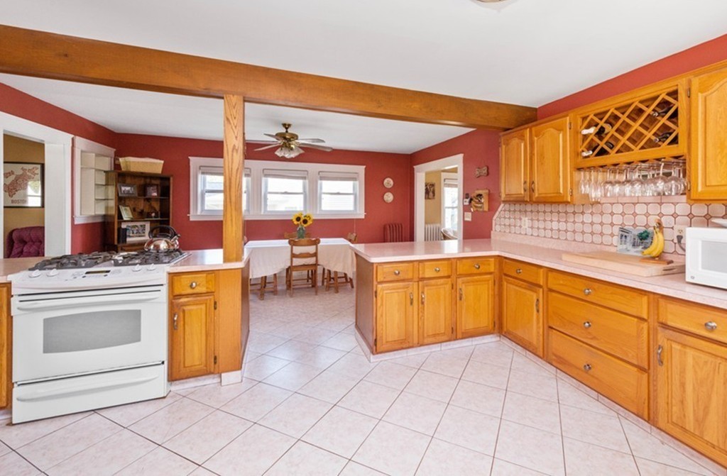 31 Burroughs Road Braintree, MA 02184 - Photo 8 of 19 Gallery Image 8