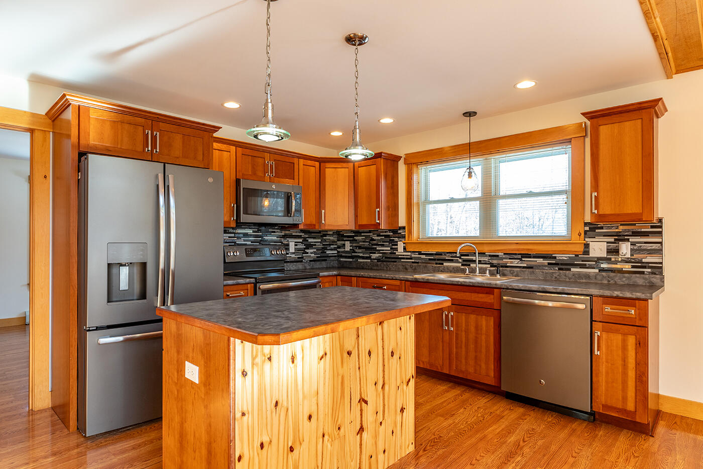 186 Pistols N Petals Road Warren, ME 04864 - Photo 10 of 41 IMG_3035