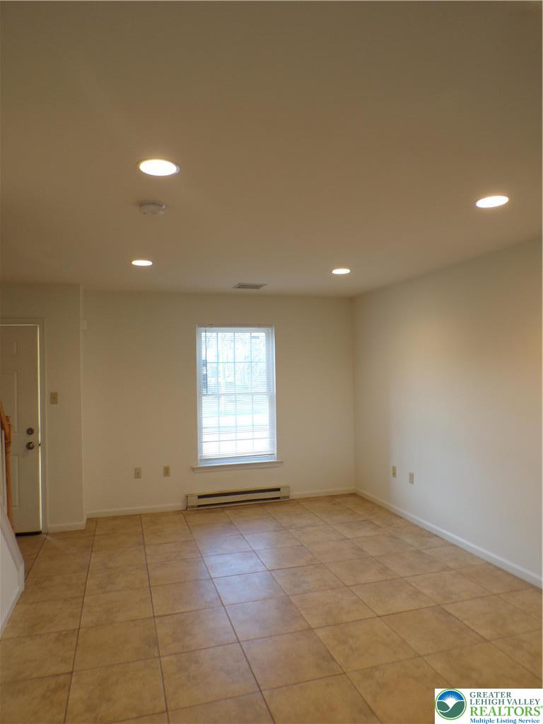 1013 Devonshire Road Allentown, PA 18103 - Photo 3 of 14 Living room
